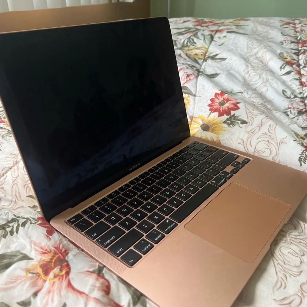 Apple | Computers, Laptops & Parts | 220 Rose Gold Apple Macbook